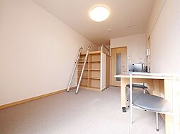 東武伊勢崎線 獨協大学前駅 徒歩4分の賃貸マンション 3階1Kのリビング/ダイニング