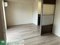 フローラ 104 1階1LDKのリビング/ダイニング