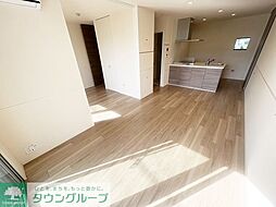 Kashiwa Place 101 1階2LDKのリビング/ダイニング