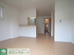 グリーンパークII 102 1階ワンルームのリビング/ダイニング