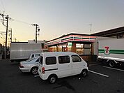 セブンイレブン 308m
