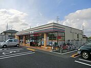 セブンイレブン足立花畑1丁目店 620m