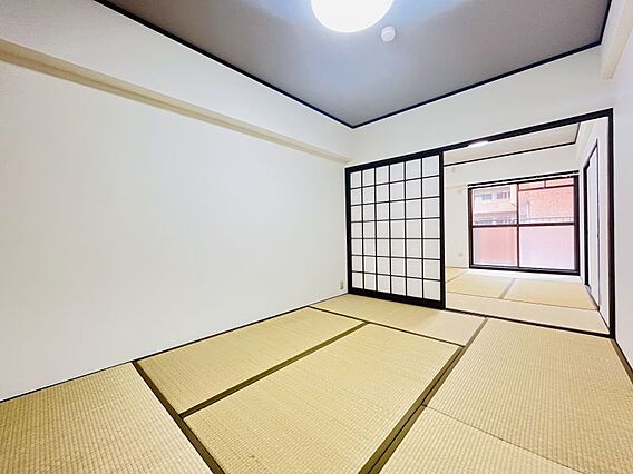 二間続きの和室...