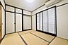 室内：日本ならではの和室でゴロゴロするのもいいですね♪