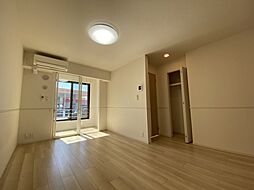 アリビオ 105 1階1LDKのリビング/ダイニング