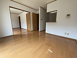 スカイピア B101 1階3LDKのリビング/ダイニング