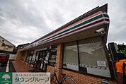 セブンイレブン大和中央5丁目店 徒歩4分。コンビニ 290m