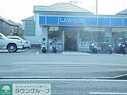 ローソン相模原上鶴間本町店 徒歩7分。コンビニ 490m