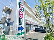 セブンイレブン 横浜下飯田駅入口店 徒歩10分。 790m