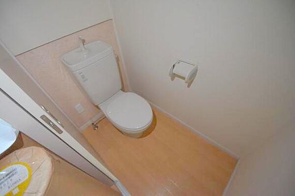 画像7:清潔感のあるトイレは、誰もがリラックスできる空間です。 