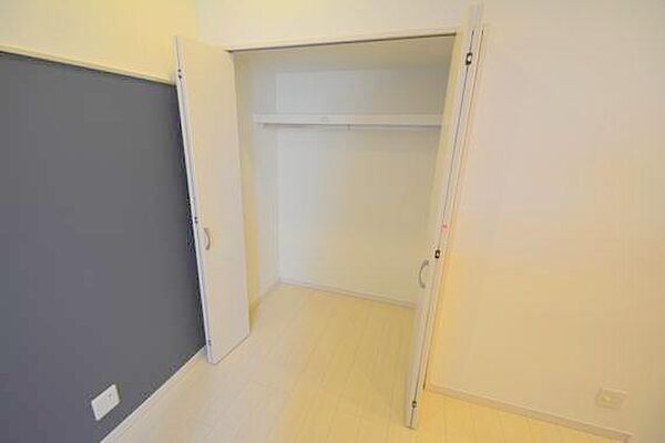 画像16:しっかり収納スペースも確保。使いやすいお部屋です。 