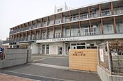 北九州市立井堀小学校（744m）