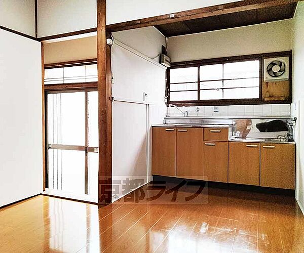 落ち着いた雰囲気のお部屋です