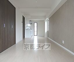 JR山陰本線 二条駅 徒歩17分の賃貸マンション 2階ワンルームのリビング/ダイニング