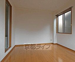 セザール京洛 101 1階ワンルームのリビング/ダイニング