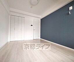 京都市営烏丸線 今出川駅 徒歩17分の賃貸マンション 2階1Kのリビング/ダイニング