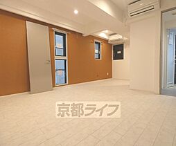 京都地下鉄東西線 二条駅 徒歩12分の賃貸マンション 4階2LDKのリビング/ダイニング