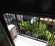 日当たり、風通し共に良好の洗濯物干しには最適なベランダです・
