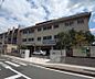 周辺：勝山中学校まで300m