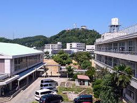 岡山市立伊島小学校(1331m)