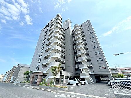 南東角のお部屋で日当たり・通風良好♪