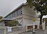 周辺：岡山市立三勲小学校（958m）