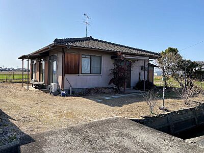 外観:のどかな田園風景に癒される、日当たり良好な南庭のある4DK平屋暮らし! 外観:のどかな田園風景に癒される、日当たり良好な南庭のある4DK平屋暮らし!