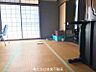 その他：床の間のある6帖和室。押し入れもありしっかり収納可能