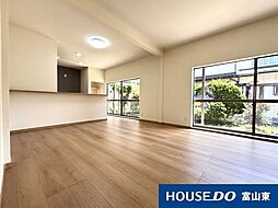 山室荒屋　中古戸建 5LDKのリビング/ダイニング