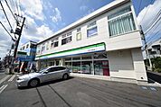 ファミリーマートひばりヶ丘駅北店 徒歩6分。コンビニ 480m