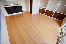 ハウス三生 2階ワンルームのリビング/ダイニング