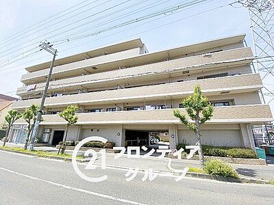 外観：住環境の揃った暮らしやすいマンション