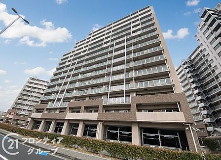 駅から徒歩5分のマンションは、通勤や通学にとても便利で、時間を有効に使える素晴らしい立地です！