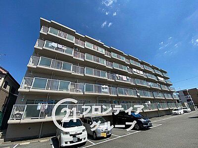 外観:高い耐久性や断熱・気密性、防音性に優れた鉄筋コンクリート構造です。 外観:高い耐久性や断熱・気密性、防音性に優れた鉄筋コンクリート構造です。