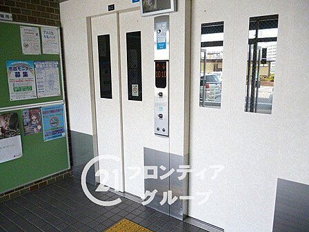 マンションのエレベーターは、快適でスムーズな移動を提供し、住む人の利便性を高める重要な設備です!