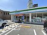 周辺：ファミリーマート堺津久野町店 徒歩1分。 60m