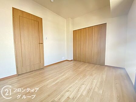 シンプルでありながらもスタイリッシュなデザインです。快適な暮らしをサポートします。