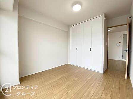 住まい選びは、価格や立地だけでなく、将来の暮らし方まで含めて考えることが大切です。今の段階で気になっていることを、まずスタッフに話してみてください