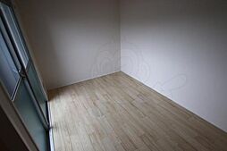 JR山陽本線 横川駅 徒歩15分の賃貸マンション 5階1Kのリビング/ダイニング