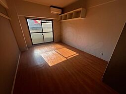 マンション雄創 4階1Kのリビング/ダイニング