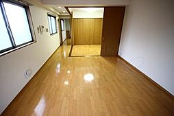 ツインハウス松中 5階2DKのリビング/ダイニング