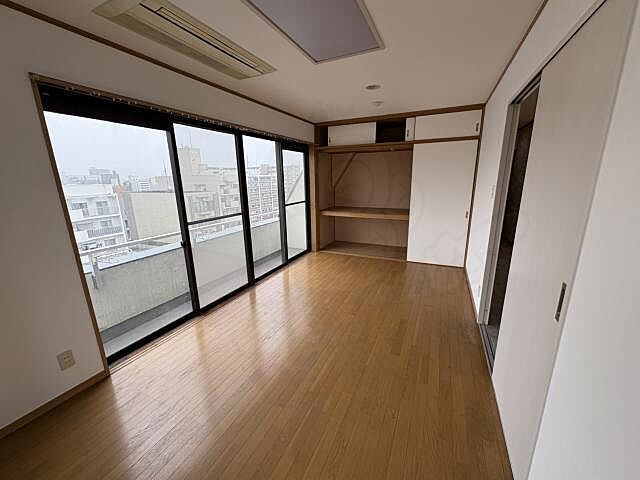 寝室