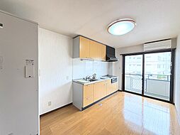 コインブラ蟻ヶ崎 2階3LDKのリビング/ダイニング