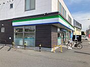 ファミリーマート 松本駅アルプス口店（747m）