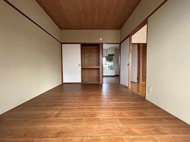 寝室