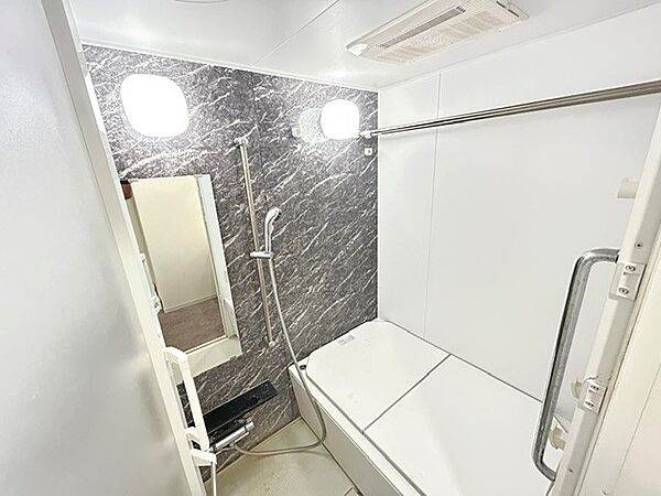 浴室を拡大表示