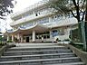 周辺：横浜市立上の宮中学校　940ｍ