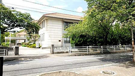 徳山小学校 760m