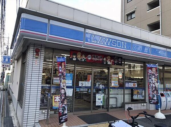 画像13:【コンビニエンスストア】ローソン江坂東店まで1071ｍ
