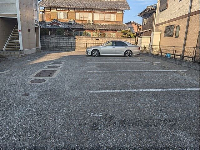8 / 12